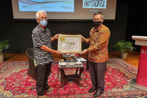 - Foto YAYASAN WARISAN MELAYU