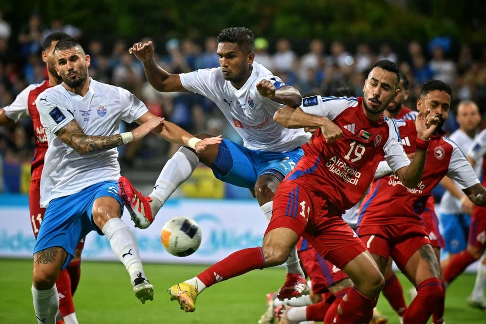 Wakil bola sepak Singapura, Lion City Sailors mempamerkan pesaingan dan semangat yang membanggakan walaupun kalah 2-1 kepada Sharjah FC di final Liga Juara-Juara Asia 2 (ACL2) Konfederasi Bola Sepak Asia (AFC). Walaupun kecewa, Sailors tetap bangga atas pencapaian mereka sejauh ini dan berikan tumpuan mereka kepada Piala Singapura pula. 