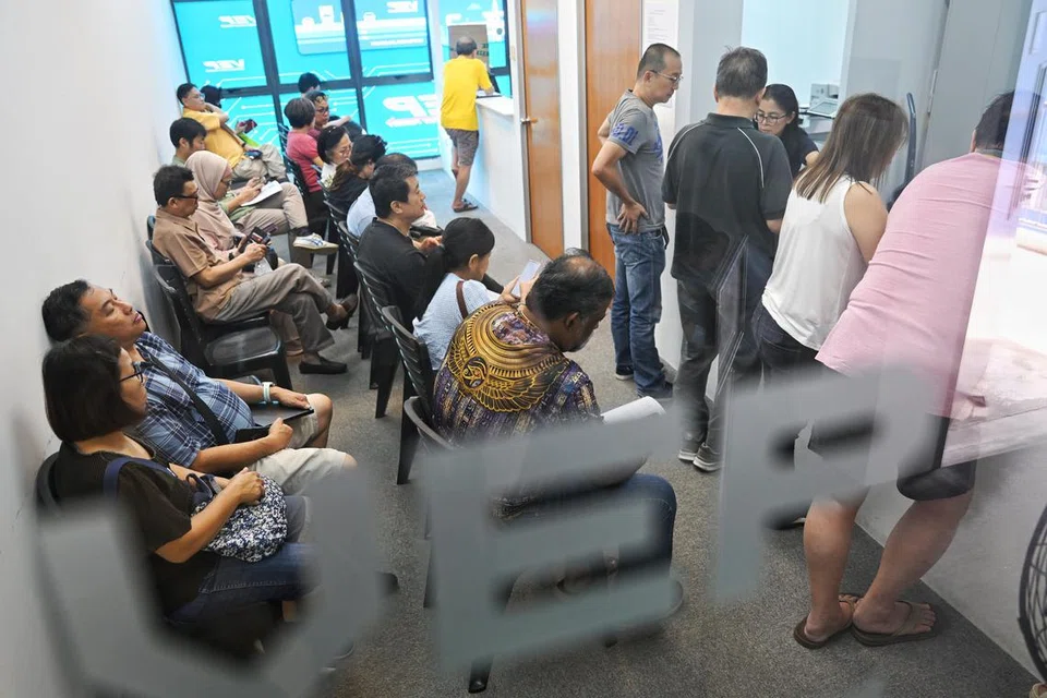 pemandu kenderaan boleh memilih untuk mengambil tag mereka di kaunter Woodlands – bukannya Danga Bay di Johor atau melalui pos – dengan bayaran $39.