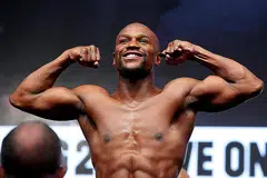JAGUH TINJU: Mayweather tidak pernah kalah sepanjang 50 pertarungan tinju. - Foto REUTERS