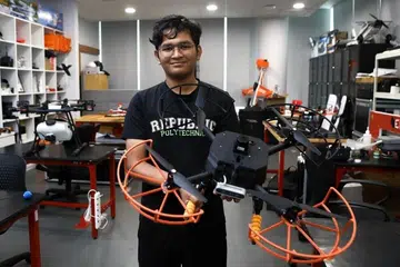 Encik Shafriel Nur Iman, 18 tahun, akan menguji pengetahuan dan kemahiran dronnya menentang 10 peserta dari negara lain, dalam Pertandingan WorldSkills (WSC) di Shanghai.