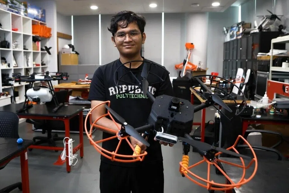 Encik Shafriel Nur Iman, 18 tahun, akan menguji pengetahuan dan kemahiran dronnya menentang 10 peserta dari negara lain, dalam Pertandingan WorldSkills (WSC) di Shanghai.