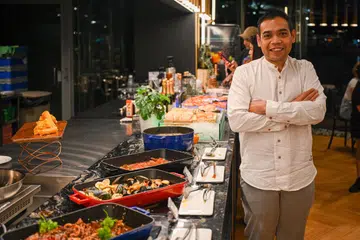 CAWANGAN TERBARU: Sajian bufet antarabangsa yang lebih eksklusif dan mewah di cawangan kelima The Malayan Council yang terletak di The Fullerton Waterboat House. 