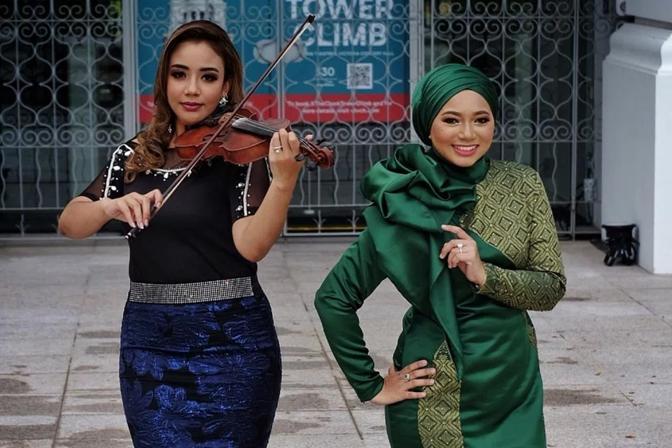 Azura Goh dan Shahirah Jamaludin (Sheera J). - Foto BH oleh KHALID BABA
