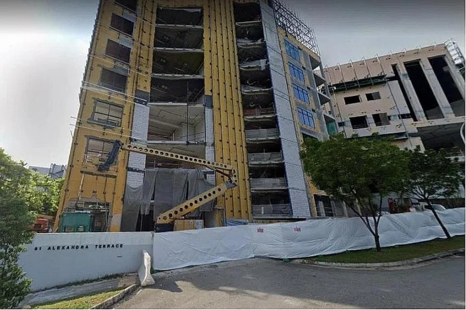 MAUT: Kemalangan maut itu berlaku di 61 Kompleks Alexandra Terrace Harbour Link. - Foto TANGKAP LAYAR DARIPADA GOOGLEMAP