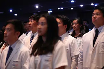 SOKONGAN LEBIH TINGGI: Pelajar perubatan dan pergigian akan menerima dermasiswa sehingga $24,700 setahun, satu kenaikan sehingga $20,700, bagi pelajar daripada keluarga bergaji rendah.