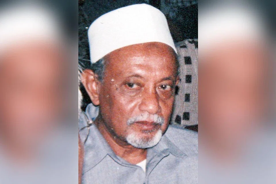 ALLAHYARHAM USTAZ SYED AHMAD MUHAMMAD SEMAIT