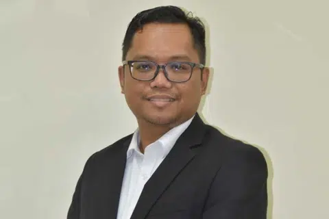 Pakar perundangan dan perlembagaan dari Universiti Teknologi Mara (UiTM), Dr Ikmal Hisham Md Tah.