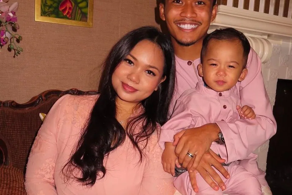 Pemain tengah Singa, Hami Syahin, menyambut Hari Raya bersama isterinya, Nur Syahidah, dan anaknya, Hafiy Shakeel. Di Instagram, beliau siap berpantun: 
“Hari Raya sudah tiba,
Semua berpakaian berseri-seri
Tiba masa untuk menjamu selera,
Selamat Hari Raya dari HS famili”
