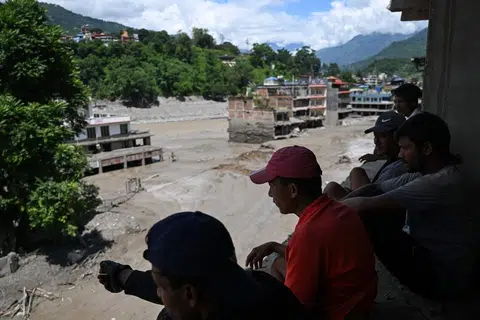 tragedi, sembilan warga S’pura hilang, banjir Nepal-Tibet, 
