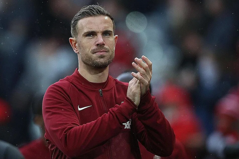 TAHAP KECERGASAN JADI TANDA TANYA: Kevin De Bruyne, Harry Maguire dan Jordan Henderson (gambar atas) antara bintang yang kini belum pulih sepenuhnya daripada kecederaan dan sedang berusaha untuk beraksi dalam kejohanan Euro 2020 mulai 12 Jun ini. - Foto REUTERS