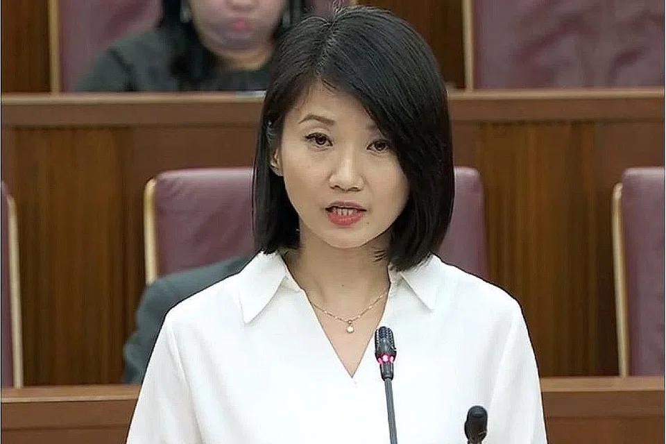 "Untuk memastikan warga Singapura dapat terus menikmati tahap keselamatan tinggi, kita harus memastikan bahawa kita mempunyai keupayaan memerangi jenayah yang canggih dan polis mempunyai akses kepada wadah bermanfaat untuk mengesan dan menyelesaikan jenayah. Salah satu daripada wadah itu ialah pemprofilan DNA." - Cik Sun Xueling, Menteri Negara (Ehwal Dalam Negeri merangkap Pembangunan Sosial dan Keluarga).