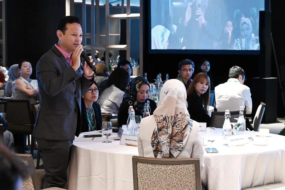 CABARAN PERTINGKAT KEMAHIRAN: Menteri Negara Kanan (Tenaga Manusia merangkap Pertahanan) Encik Zaqy Mohamad berkata Mendaki akan bantu golongan pekerja operasi yang berdepan dengan cabaran untuk meningkatkan kemahiran dek tugasan mereka