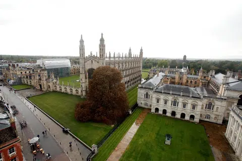 UNIVERSITI CAMBRIDGE: Sebanyak 145 universiti di Britain, termasuk Universiti Cambridge, terjejas dengan boikot oleh golongan pensyarah.