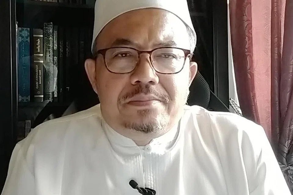 Ustaz Mohammad Badrussalam Abdullah Dja'far.