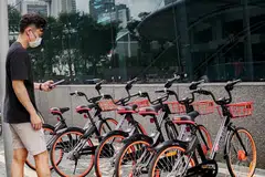 TREND BASIKAL KONGSI MENINGKAT: Kededua firma pengendali basikal kongsi tempatan, Anywheel dan SG Bike menyaksikan peningkatan penggunaan basikal yang ketara sejak kebelakangan ini. - Foto SG BIKE