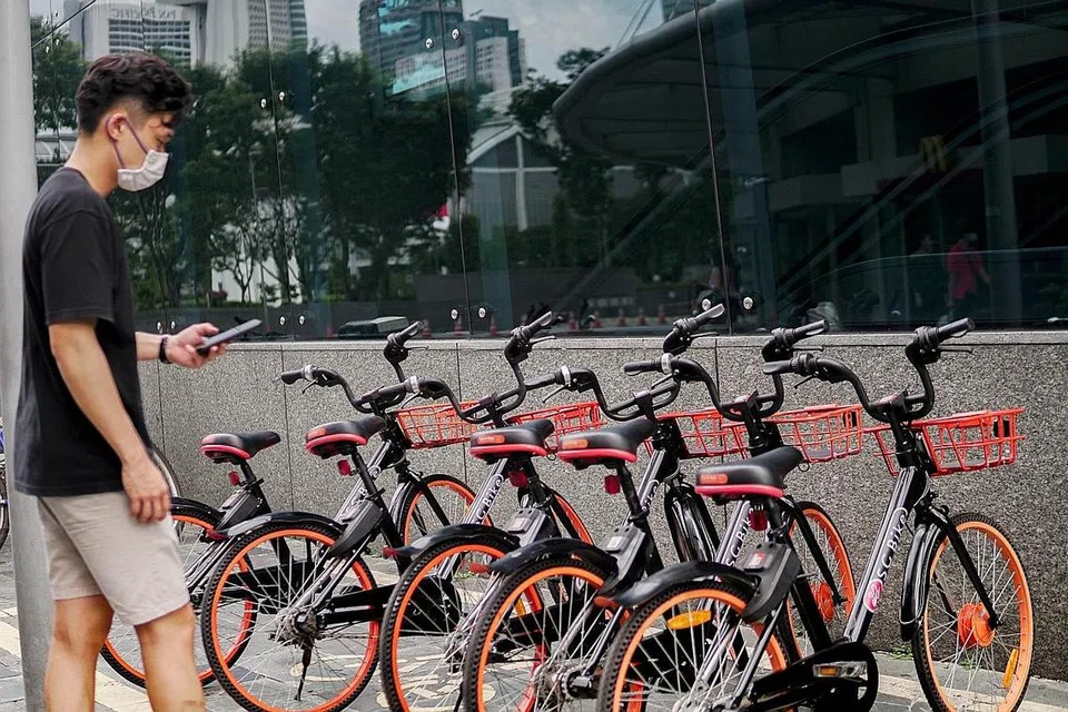 TREND BASIKAL KONGSI MENINGKAT: Kededua firma pengendali basikal kongsi tempatan, Anywheel dan SG Bike menyaksikan peningkatan penggunaan basikal yang ketara sejak kebelakangan ini. - Foto SG BIKE