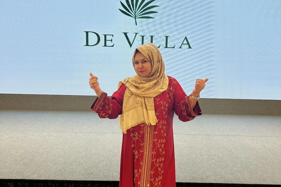 Cik Fadilah A. Majid,  pemilik Spa Jelita, kini melebarkan sayap perniagaannya ke dalam perkhidmatan perkahwinan dengan memperkenalkan dewan terbaru, De Villa, disokong oleh perniagaan makanan keluarga, Hamidah’s Kitchen.
 