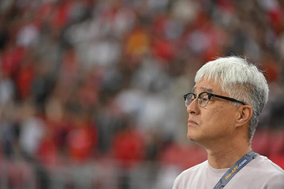 Ketua jurulatih Singapura, Tsutomu Ogura, dilantik Persatuan Bola Sepak Singapura (FAS) pada 1 Februari.