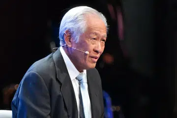 Menteri Pertahanan, Dr Ng Eng Hen (kanan), turut mengulas tentang pertikaian di Laut China Selatan, antara China dengan negara jirannya, dalam wawancara program, ‘CGTN Dialogue’, di sebuah saluran berita yang berpangkalan di China pada 14 Februari.