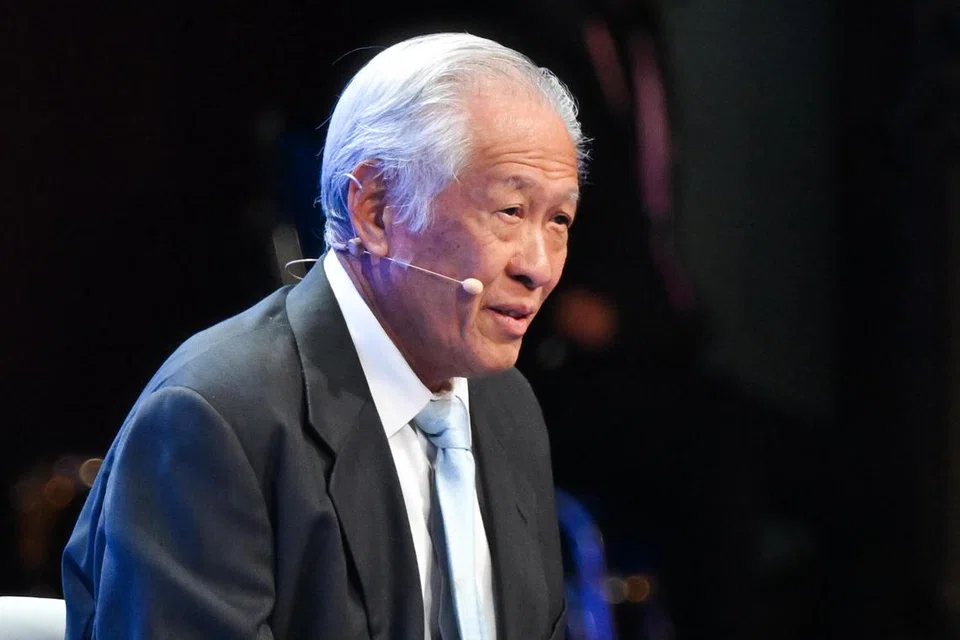 Menteri Pertahanan, Dr Ng Eng Hen (kanan), turut mengulas tentang pertikaian di Laut China Selatan, antara China dengan negara jirannya, dalam wawancara program, ‘CGTN Dialogue’, di sebuah saluran berita yang berpangkalan di China pada 14 Februari.