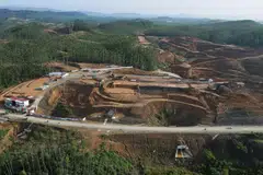 Tapak PEMBINAAN:  Ibu negara baru Indonesia, yang dikenali sebagai  Nusantara  di wilayah Kalimantan Timur, Indonesia. Pembinaan bandar  Nusantara adalah projek terbesar di Asia Tenggara, dengan nilainya sehingga AS$32 bilion ($43.3 bilion).
