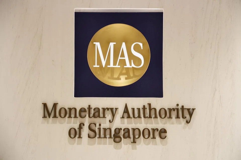 MAS, dasar kewangan,   S$NEER, inflasi Singapura 2026, harga minyak global, harga gas asli, ekonomi Singapura, dolar Singapura mengukuh