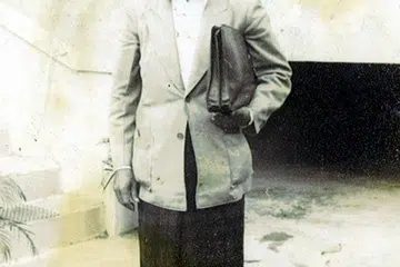 Ulama mapan dalam bidang falak, Kiyai Ahmad Zohri Mutamim mengarang sebuah buku kecil Risalah Ilmu Falak, yang selesai ditulis pada 3 Ogos 1974. 