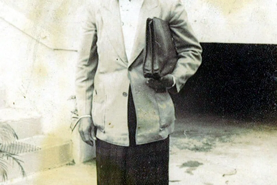 Ulama mapan dalam bidang falak, Kiyai Ahmad Zohri Mutamim mengarang sebuah buku kecil Risalah Ilmu Falak, yang selesai ditulis pada 3 Ogos 1974. 