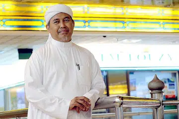 USTAZ TM FOUZY: Muslim harus mencontohi sifat berkasih sayang kepada saudara seagama dan orang bukan Islam yang dipaparkan Nabi Muhammad saw. - Foto SHAHRIYA YAHAYA