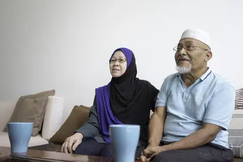 Bagi pasangan yang tidak mempunyai anak, apa yang paling penting ialah memastikan pasangan yang hidup sendirian nanti dapat menghabiskan usia senja dengan selesa dan tanpa bergantung harapan pada sesiapa.