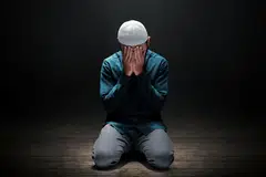 
 Antara syarat utama bagi seorang hamba untuk memperoleh kafarah – penutup kesalahan – bagi dosa-dosa kecil adalah dengan meninggalkan dosa-dosa besar.