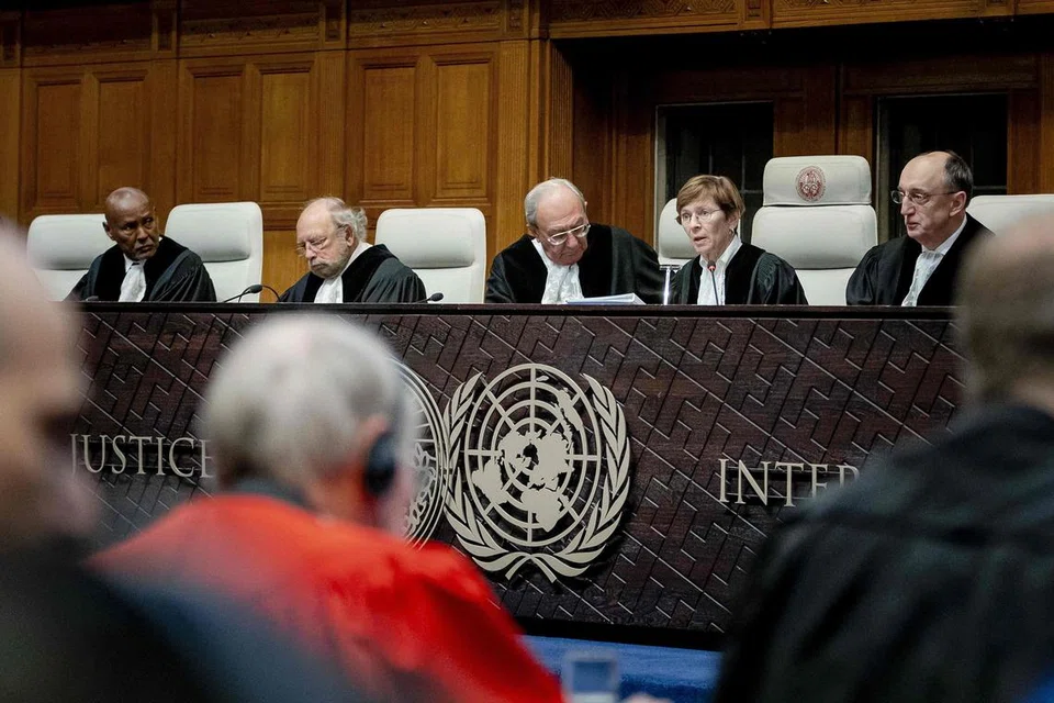 BAKAL BUAT KEPUTUSAN: Barisan panel 17 hakim Mahkamah Keadilan Antarabangsa (ICJ) akan menetapkan keputusan  di mahkamah pada 26 Januari ini sama ada ia akan memberikan langkah kecemasan untuk menghentikan perang di Gaza.