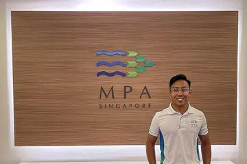 TERUS BURU IMPIAN: Encik Putra mahu menjadi sebahagian daripada legasi dalam menyambut era maritim baru di Singapura dengan siapnya Pelabuhan Tuas. - Foto ihsan PUTRA MOHAMMAD DANISH MOHD RAFEE