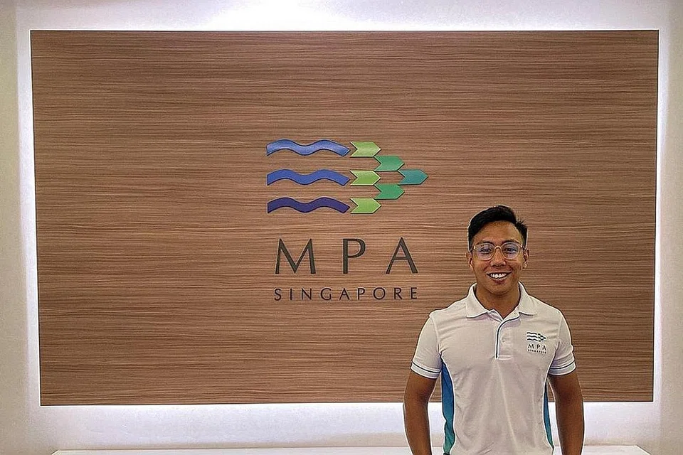 TERUS BURU IMPIAN: Encik Putra mahu menjadi sebahagian daripada legasi dalam menyambut era maritim baru di Singapura dengan siapnya Pelabuhan Tuas. - Foto ihsan PUTRA MOHAMMAD DANISH MOHD RAFEE