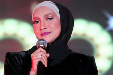 ANAK-ANAK KEKUATAN DIRI: Ziana Zain mengakui anak-anaknya adalah kekuatannya dan beliau kini mahu lebih fokus pada kerjayanya. - Foto BHM