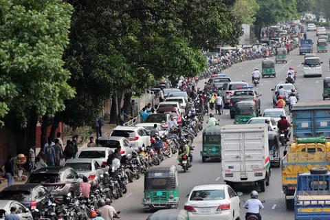 krisis telekomunikasi bangladesh