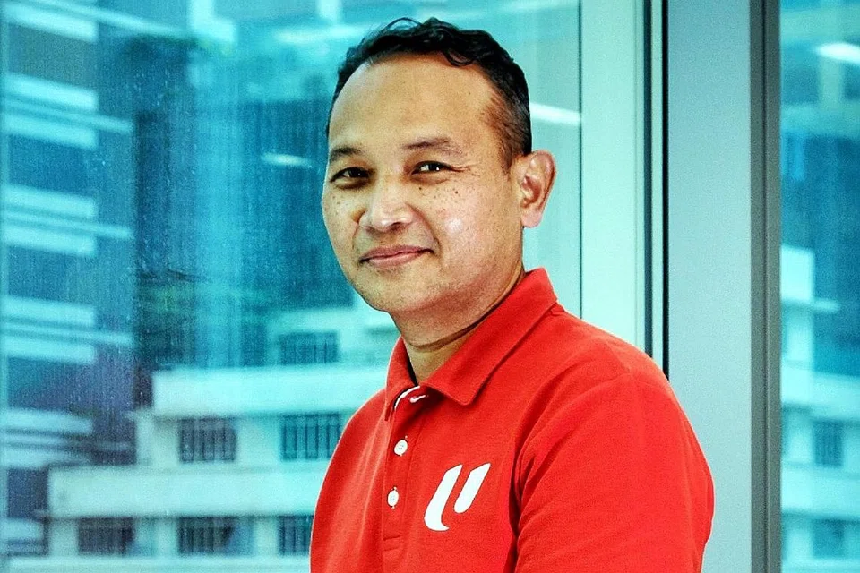 "Apabila dilaksanakan secara sepenuhnya, portal masyarakat Geylang Serai ini juga akan mempunyai acara-acara publisiti dan peluang untuk menyokong perniagaan dan masyarakat setempat. Saya harap kami dapat melancarkan lebih banyak inisiatif pendigitalan sedemikian di masa depan." - Mayor Majlis Pembangunan Masyarakat (CDC) South East, Encik Mohd Fahmi Aliman.