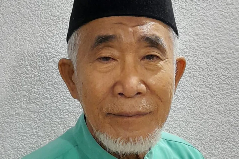 ENCIK HASHIM OMAR:  Naib pengerusi Masjid Hasanah. 