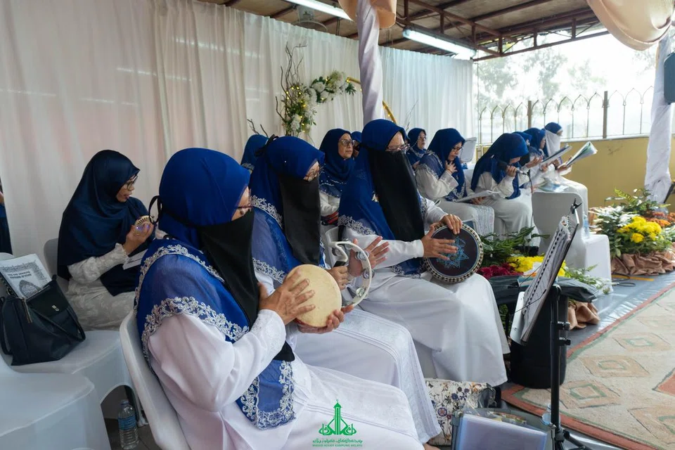Acara selawat Muslimah di Majlis Maulid Masjid Alkaff Kampung Melayu pada tahun 2023.