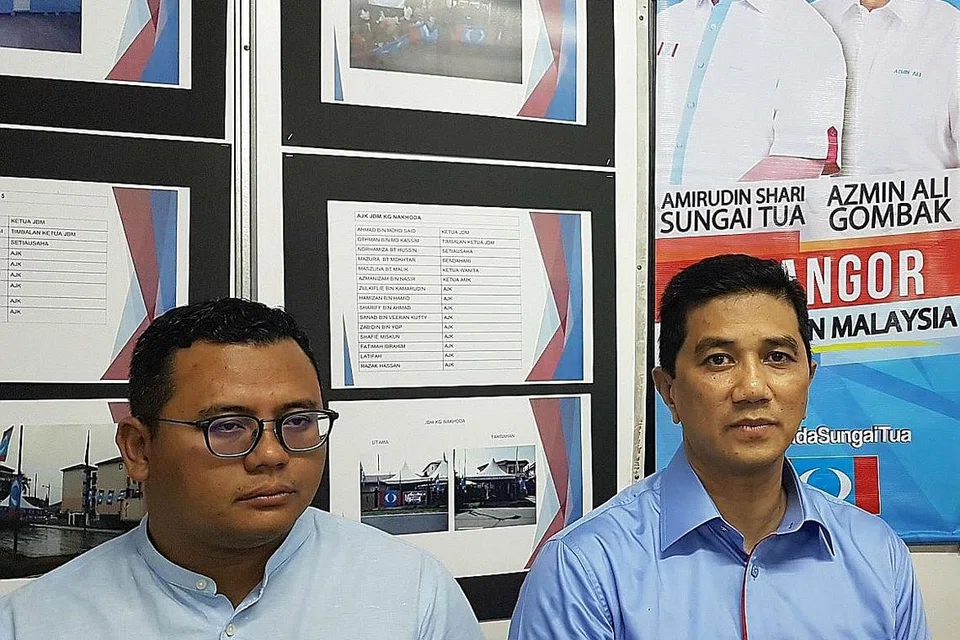 "Umno dan Barisan Nasional sudah tidak wujud dalam negeri Selangor. Kalau dulu mitosnya, tanpa Umno orang Melayu akan balik ke zaman Jepun. Tanpa Umno tidak ada pembangunan. Tanpa Umno orang Melayu akan makan ubi kayu. Tetapi di Selangor sudah tidak ada Umno, namun orang Melayu berasa selamat. Hak mereka terbela." - Datuk Seri Mohamed Azmin Ali, Menteri Besar Selangor.