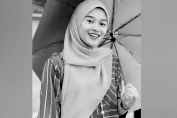 Nur Farah Kartini mulanya dilaporkan hilang selepas menghantar kereta sewa kepada seorang pelanggan di sebuah taman perumahan di Tanjung Malim, Perak, sekitar 8 pagi pada 10 Julai.