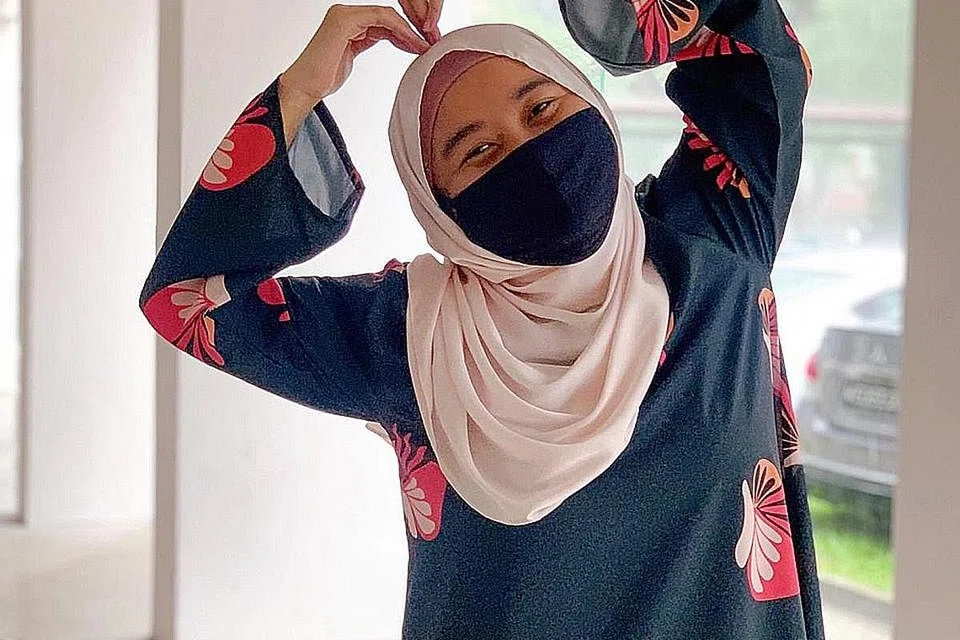 BERSEMENGAT: Cik Siti Nur Indra bersemangat walaupun semasa dirawat di hospital. - Foto ihsan SITI NUR INDRA JALAL.