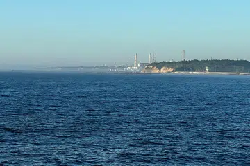 PARAS KEKAL RENDAH: Jepun mengesahkan bahawa paras radioaktif dalam air laut dekat loji nuklear Fukushima Daiichi ini tetap tidak melebihi had selepas air sisa dilepaskan dari loji itu ke Lautan Pasifik.
