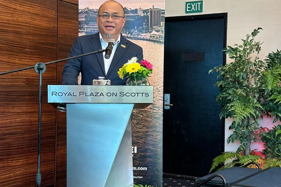 Menteri Sumber-sumber Utama dan Pelancongan Brunei Darussalam, Datuk Seri Setia Dr Haji Abdul Manaf Haji Metussin, menekankan tentang kelebihan Brunei sebagai lokasi ekopelancongan dan kemudahan alam semula jadi.