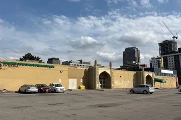 Tiga individu cedera dalam satu kes tikaman di sebuah masjid di Hamilton, Canada, menurut kenyataan polis pada 2 Mei.