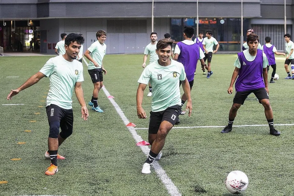 SASAR KEJUARAAN: Yassir (kiri) mahu Tampines Rovers julang trofi Perisai Masyarakat AIA sebagai titik permulaan positif bagi musim 2020. - Foto TAMPINES ROVERS FOOTBALL CLUB