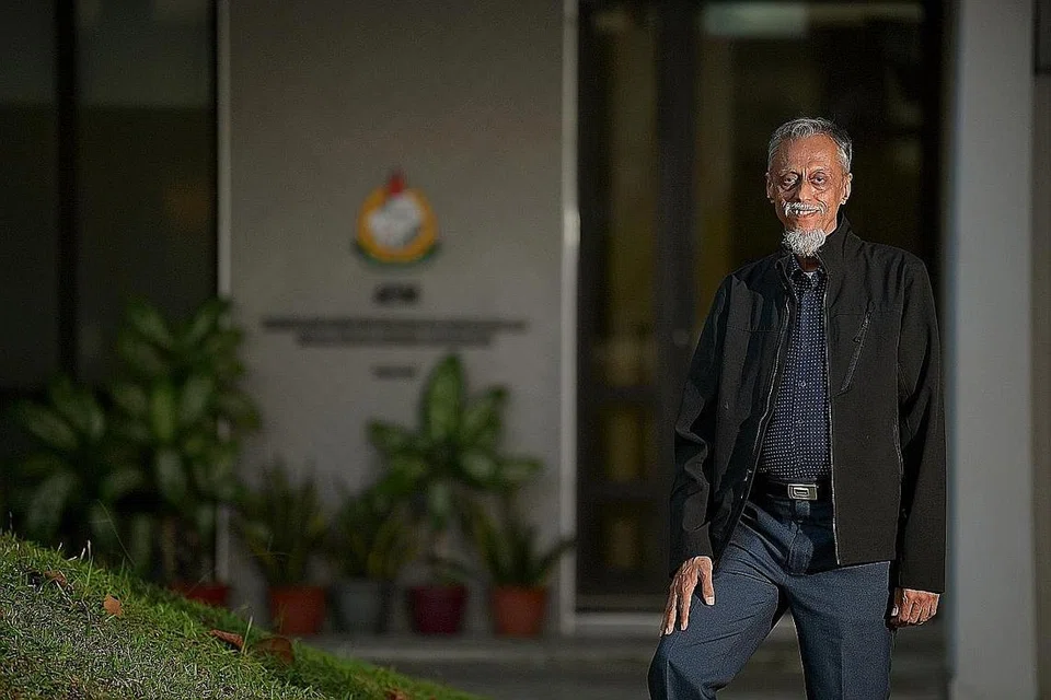 Encik Izzuddin Taherally