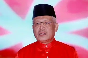 Timbalan Presiden Bersatu, Datuk Seri Hamzah Zainudin. 