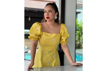 PUNYAI KARISMA: Walau lebih muda, bakat pengarahan Janna Nick memberi inspirasi kepada Nora Danish. - Foto INSTAGRAM NORA DANISH